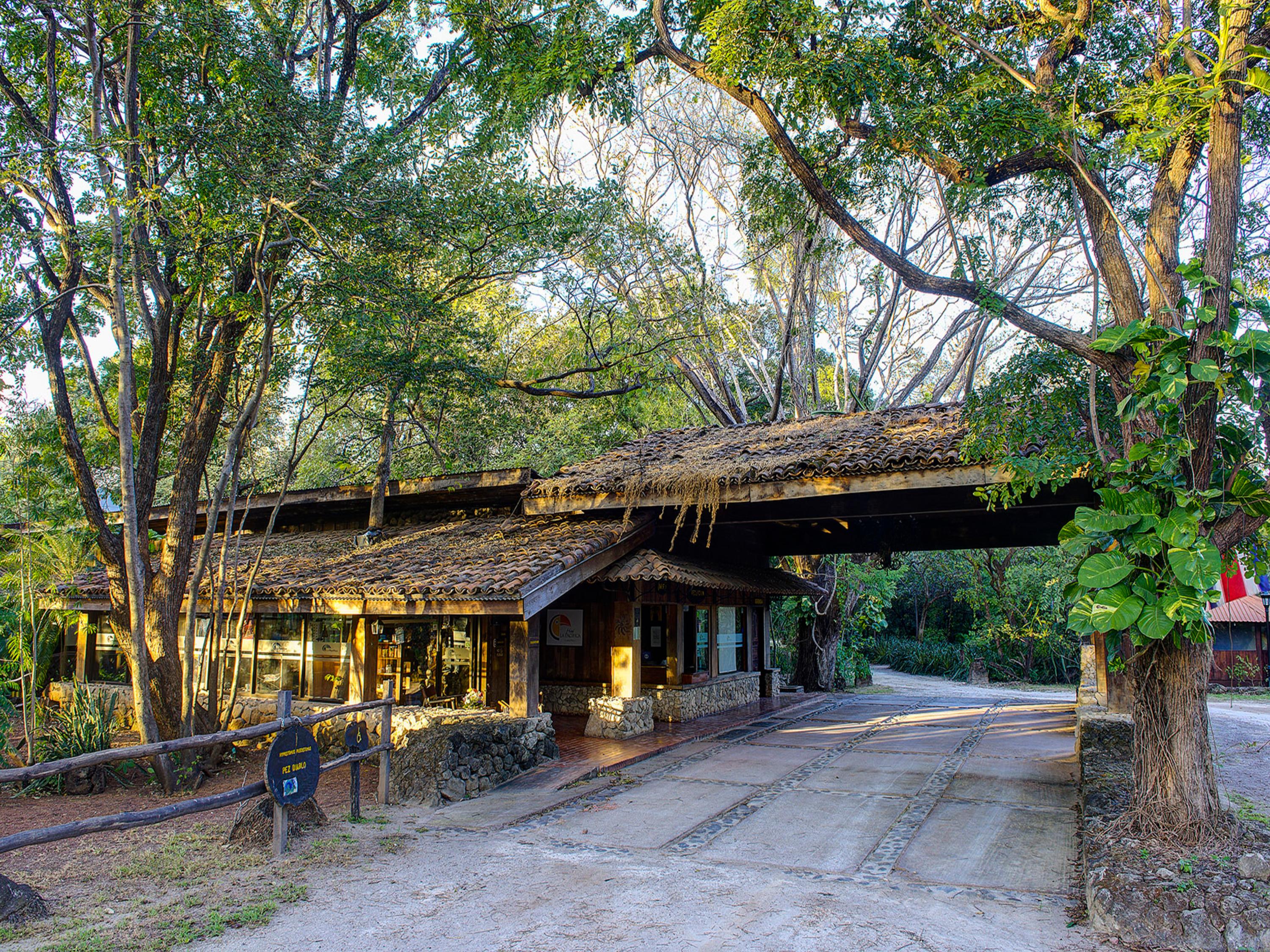 Hacienda La Pacifica Eco-Lodge Cañas Buitenkant foto